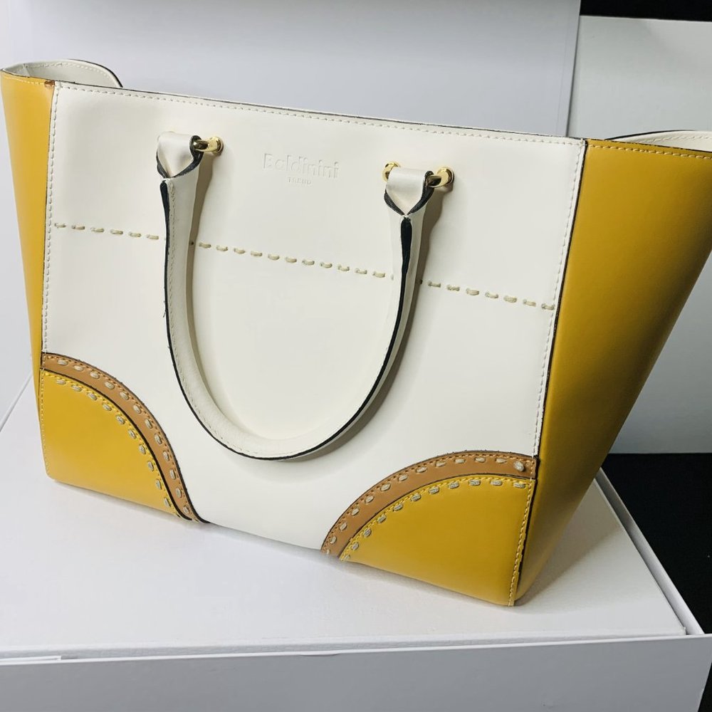 BALDININI Italian Leather White and Tan Shoulder Bag / Purse